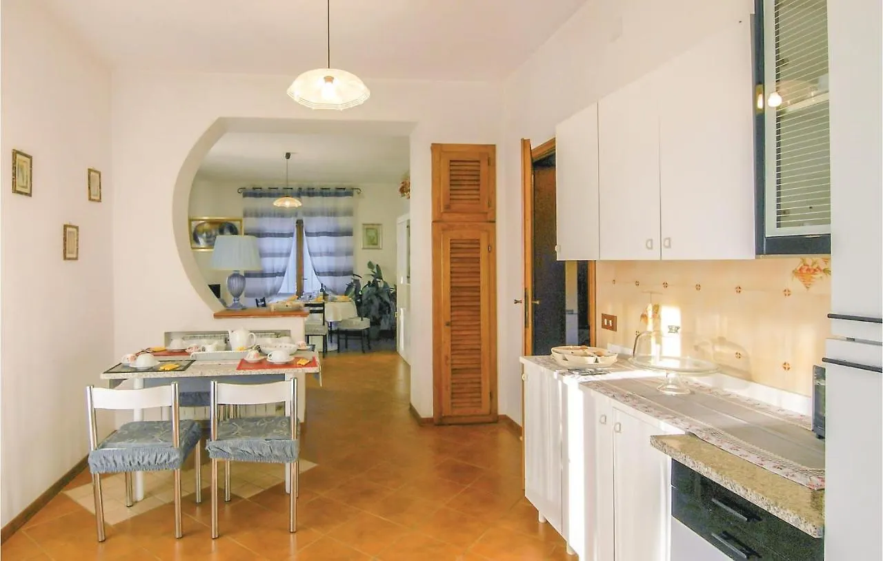 Stunning Home In Montignoso -Ms- With Kitchen